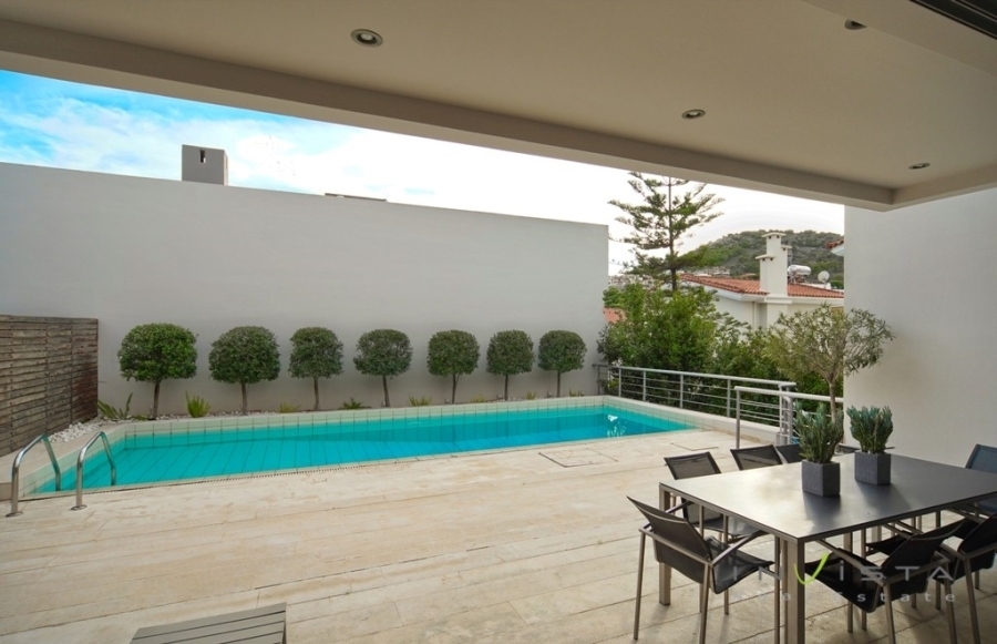 (For Rent) Residential Maisonette || East Attica/Vari-Varkiza - 400 Sq.m, 4 Bedrooms, 8.000€ 