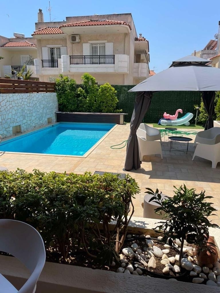 (For Sale) Residential Detached house || Athens South/Glyfada - 340 Sq.m, 4 Bedrooms, 2.000.000€ 