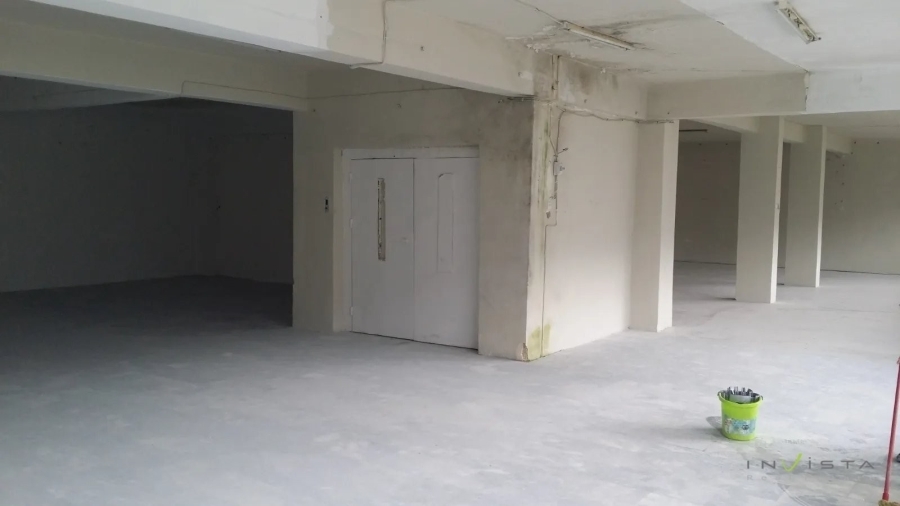 (For Sale) Commercial Building || Athens West/Petroupoli - 1.300 Sq.m, 650.000€ 