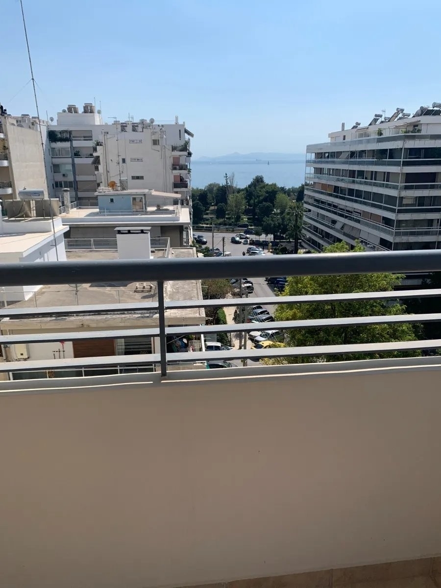 (For Sale) Residential Floor Apartment || Athens South/Palaio Faliro - 170 Sq.m, 4 Bedrooms, 780.000€ 