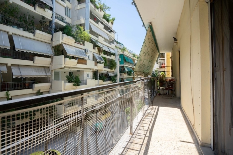 (For Sale) Residential Apartment || Athens Center/Vyronas - 94 Sq.m, 2 Bedrooms, 376.000€ 