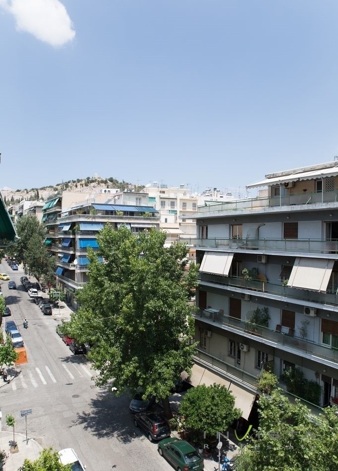 (For Sale) Residential Apartment || Athens Center/Athens - 95 Sq.m, 3 Bedrooms, 400.000€ 