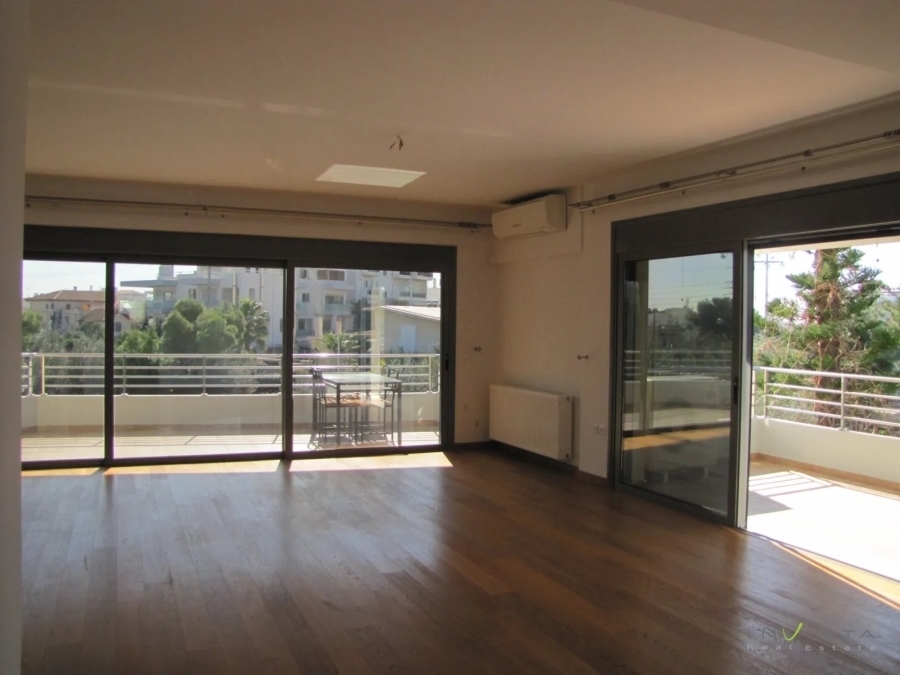 (For Sale) Residential Apartment || Athens South/Glyfada - 137 Sq.m, 3 Bedrooms, 750.000€ 