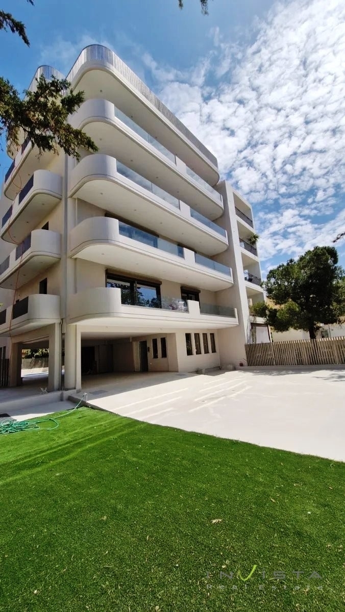 (For Sale) Residential Apartment || East Attica/Voula - 135 Sq.m, 3 Bedrooms, 1.400.000€ 