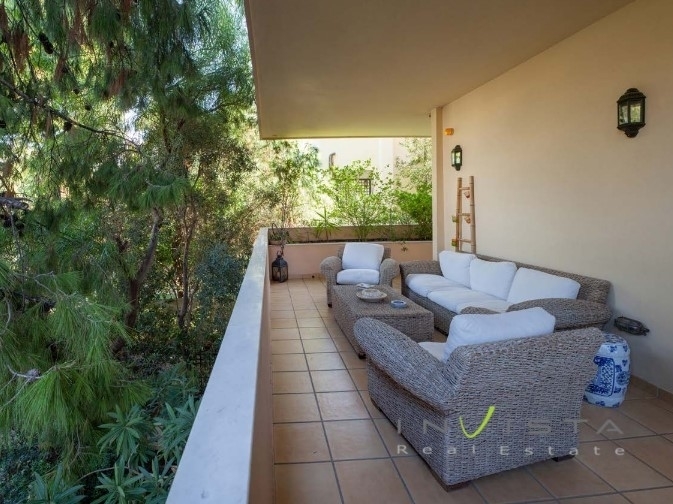 (For Rent) Residential || Athens South/Glyfada - 250 Sq.m, 5 Bedrooms, 5.400€ 