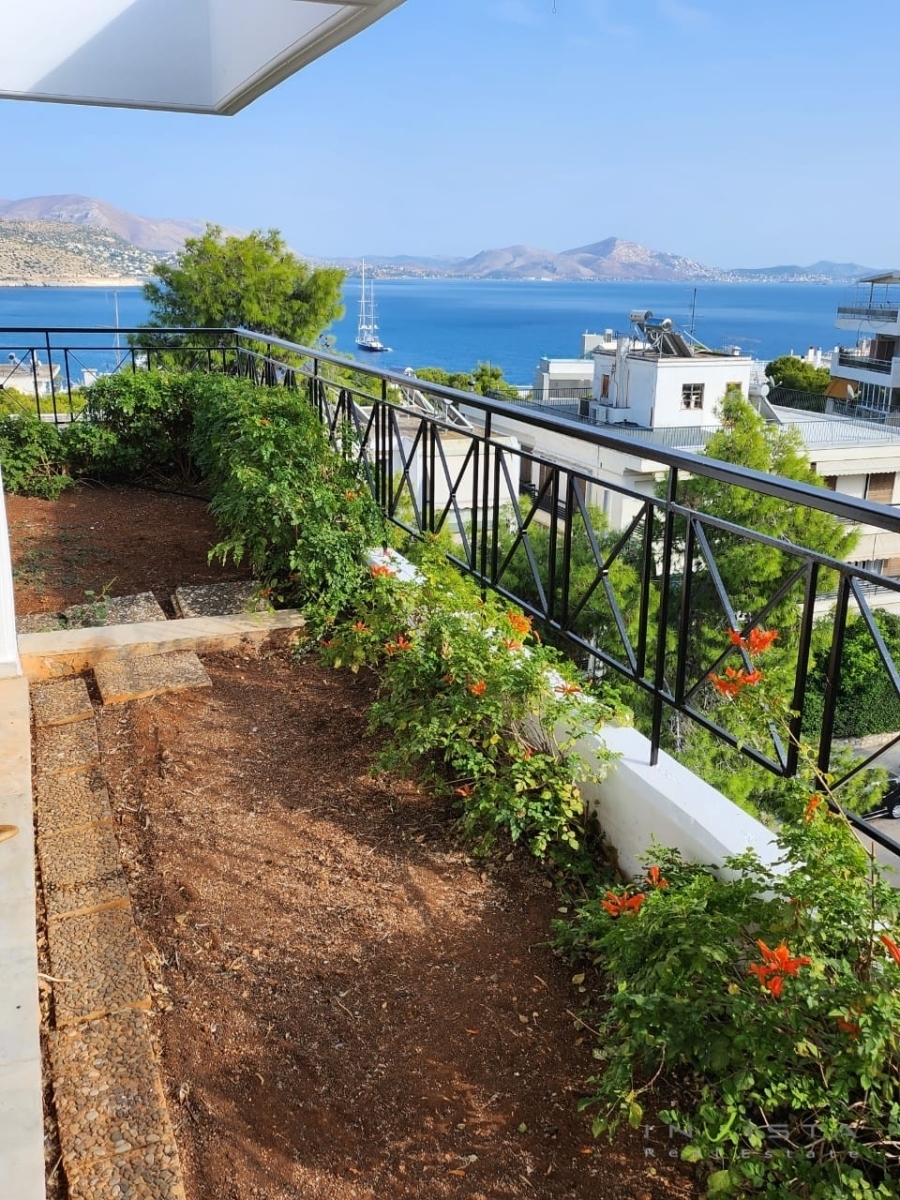 (Προς Ενοικίαση) Κατοικία Οροφοδιαμέρισμα || Ανατολική Αττική/Βάρη-Βάρκιζα - 175 τ.μ, 3 Υ/Δ, 3.500€ 