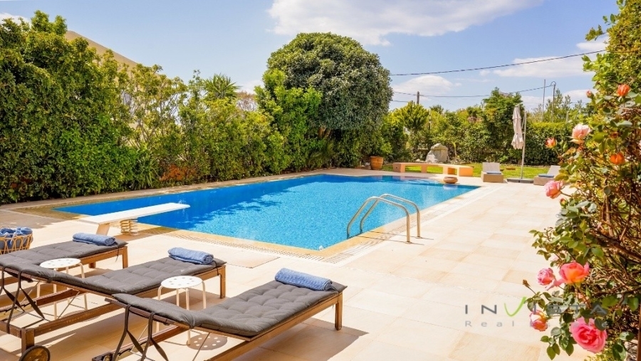 (For Sale) Residential Detached house || East Attica/Anavyssos - 660 Sq.m, 9 Bedrooms, 2.800.000€ 