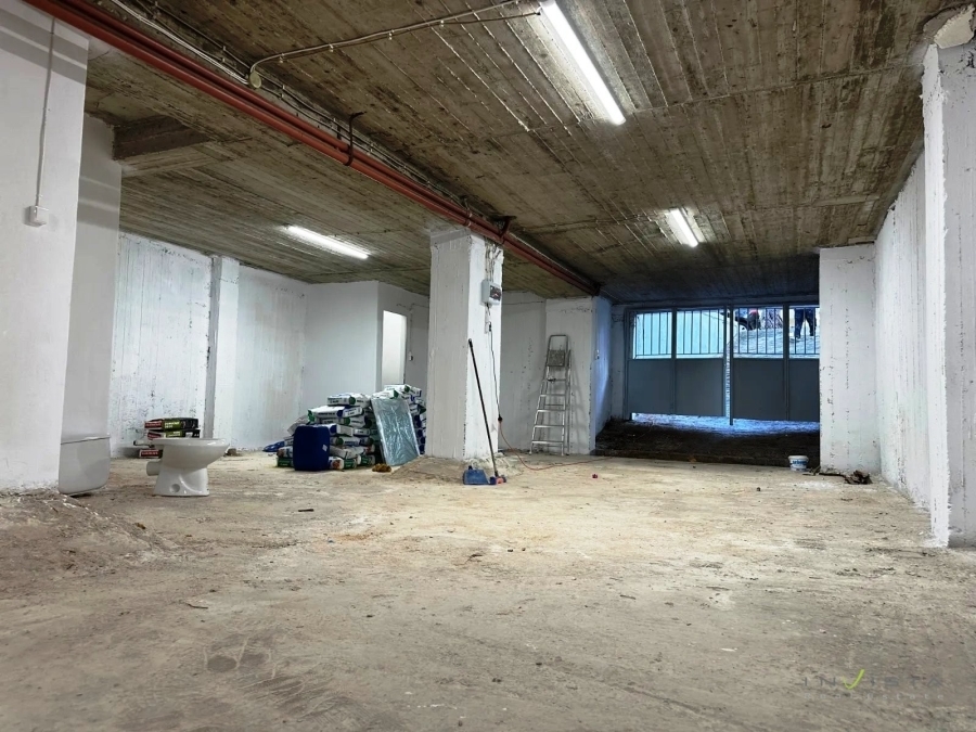 (For Rent) Commercial Warehouse || Athens South/Glyfada - 135 Sq.m, 770€ 