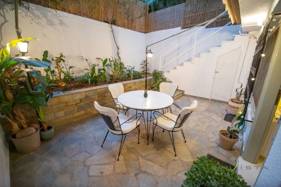 (For Sale) Residential Apartment || East Attica/Vouliagmeni - 43 Sq.m, 1 Bedrooms, 320.000€ 