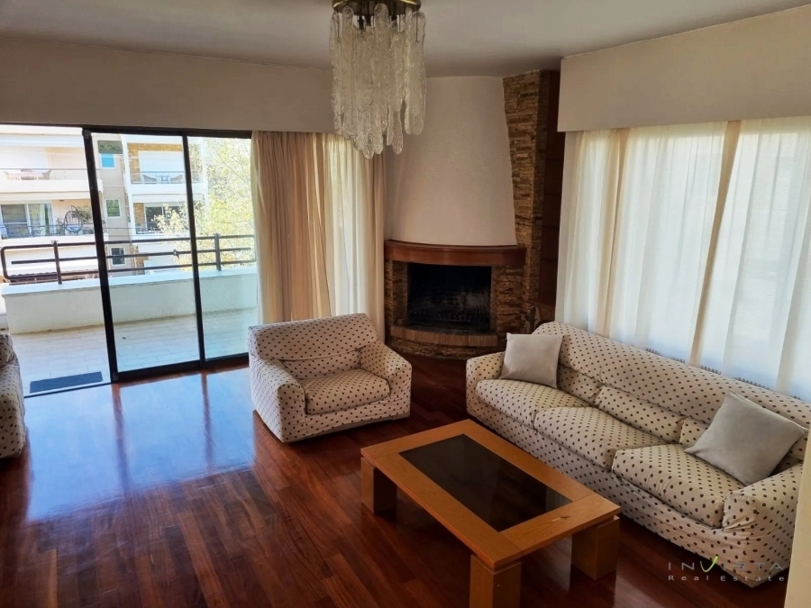 (For Rent) Residential Floor Apartment || East Attica/Voula - 140 Sq.m, 3 Bedrooms, 1.500€ 