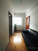 slide1 thumbnail