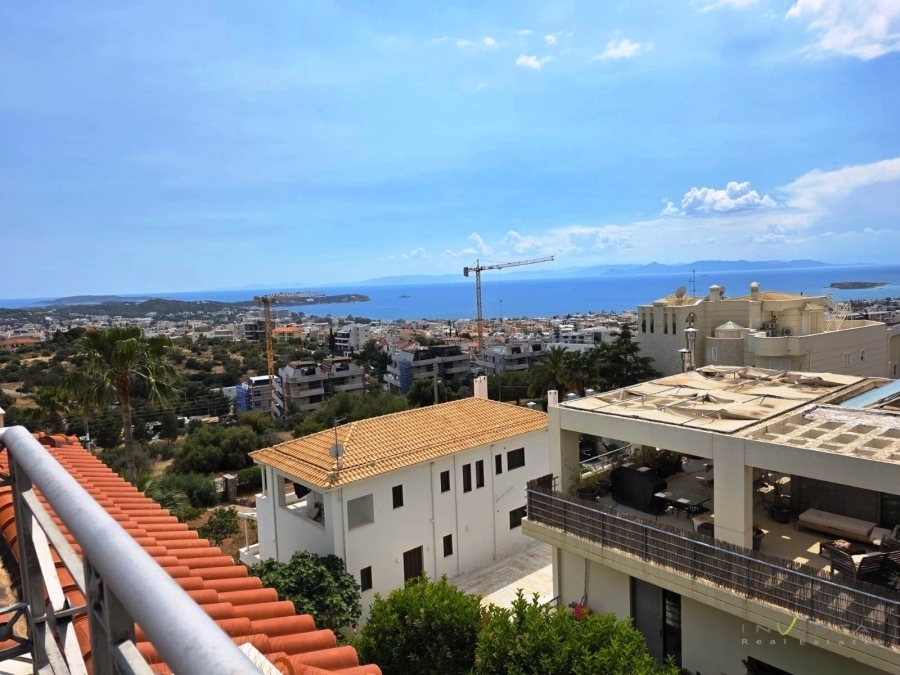 (For Rent) Residential Maisonette || East Attica/Voula - 305 Sq.m, 5 Bedrooms, 3.700€ 