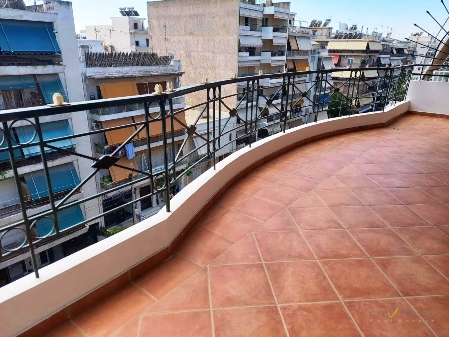 (Προς Ενοικίαση) Κατοικία Οροφοδιαμέρισμα || Αθήνα Νότια/Νέα Σμύρνη - 150 τ.μ, 3 Υ/Δ, 1.400€ 