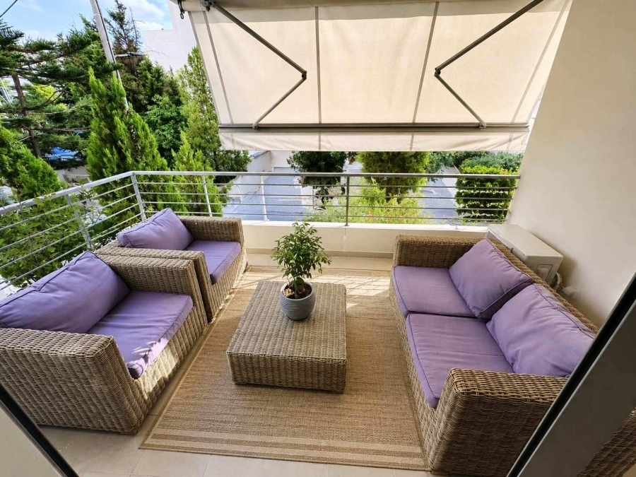 (For Sale) Residential Floor Apartment || Athens South/Palaio Faliro - 80 Sq.m, 2 Bedrooms, 325.000€ 