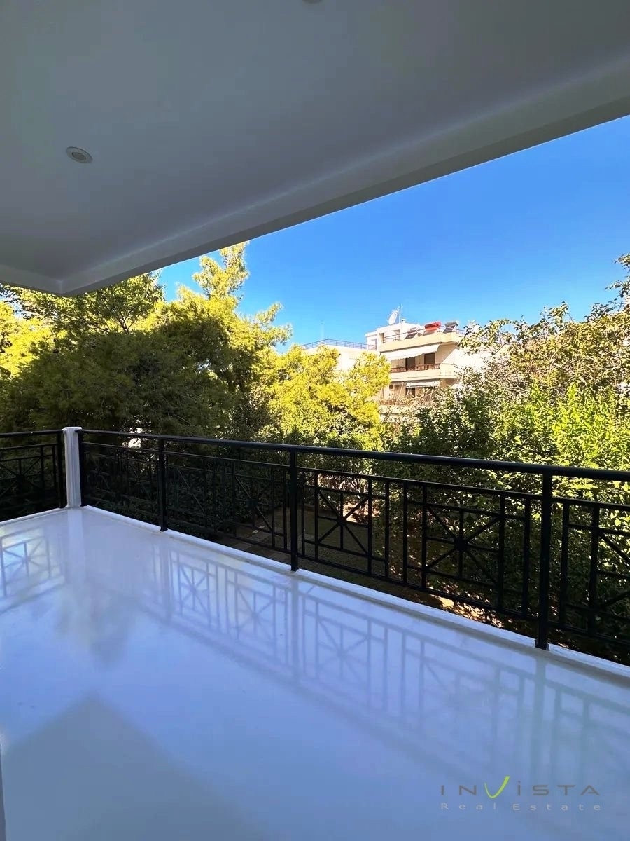 (For Rent) Residential Apartment || East Attica/Vouliagmeni - 160 Sq.m, 4 Bedrooms, 4.700€ 