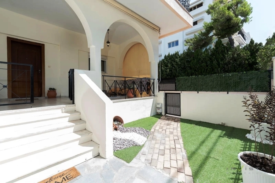 (For Sale) Residential Apartment || East Attica/Voula - 166 Sq.m, 3 Bedrooms, 900.000€ 