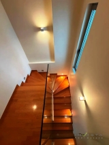 slide1 thumbnail