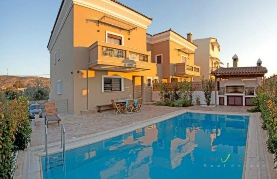 (For Sale) Residential Maisonette || East Attica/Vari-Varkiza - 470 Sq.m, 5 Bedrooms, 1.400.000€ 